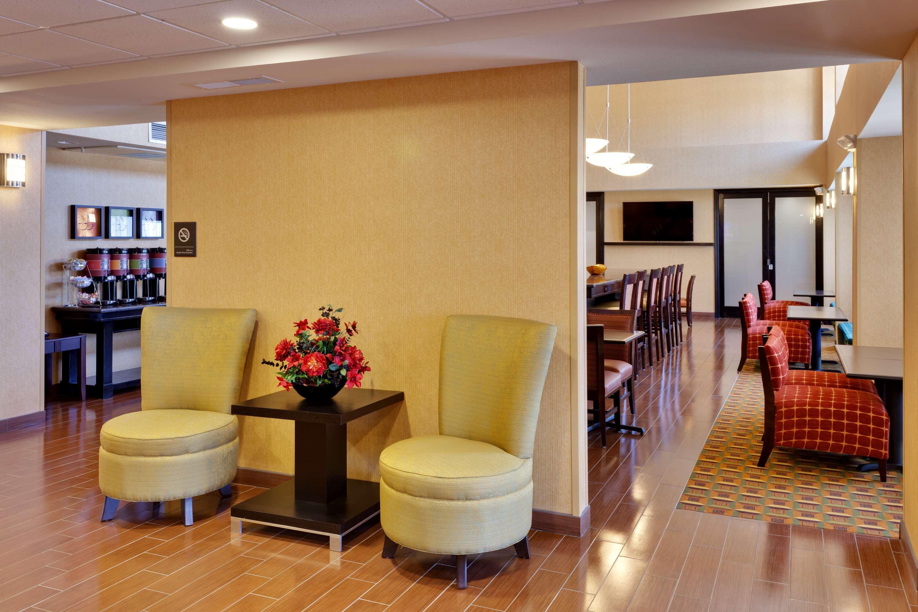 Hampton Inn & Suites Fresno - Northwest Herndon Ресторант снимка