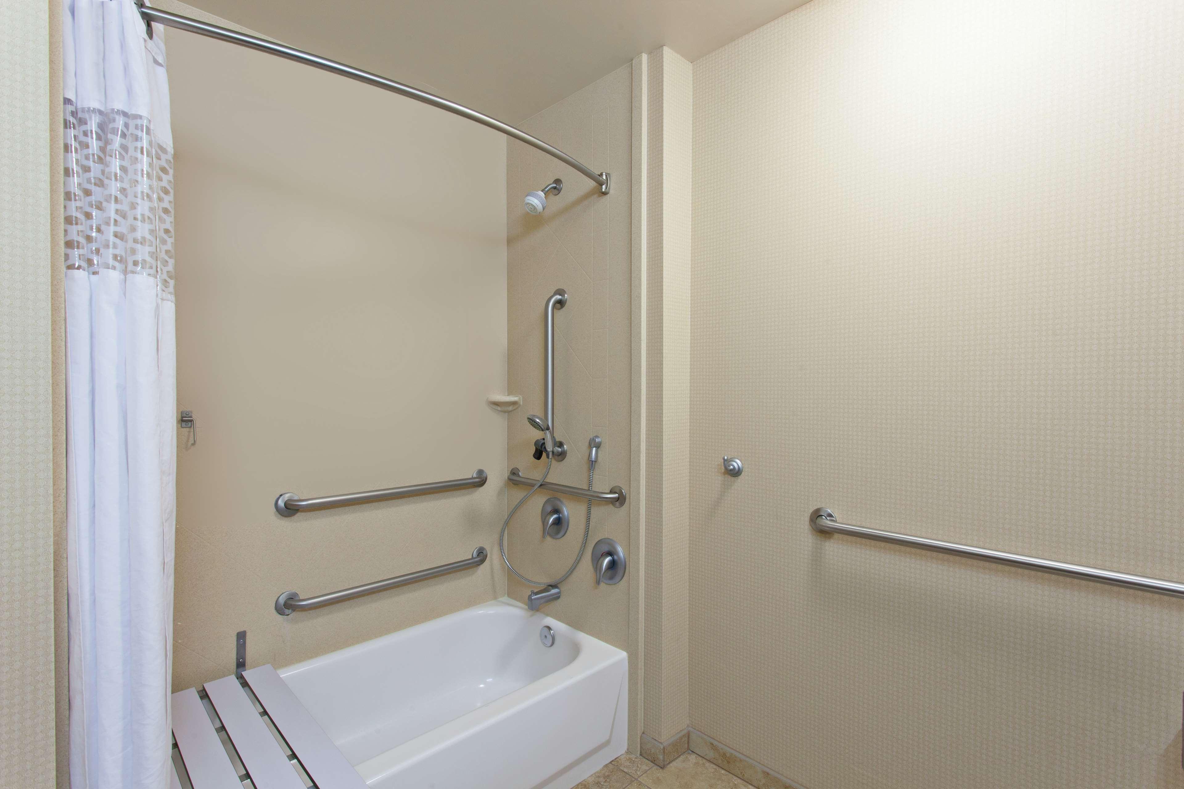 Hampton Inn & Suites Fresno - Northwest Herndon Екстериор снимка