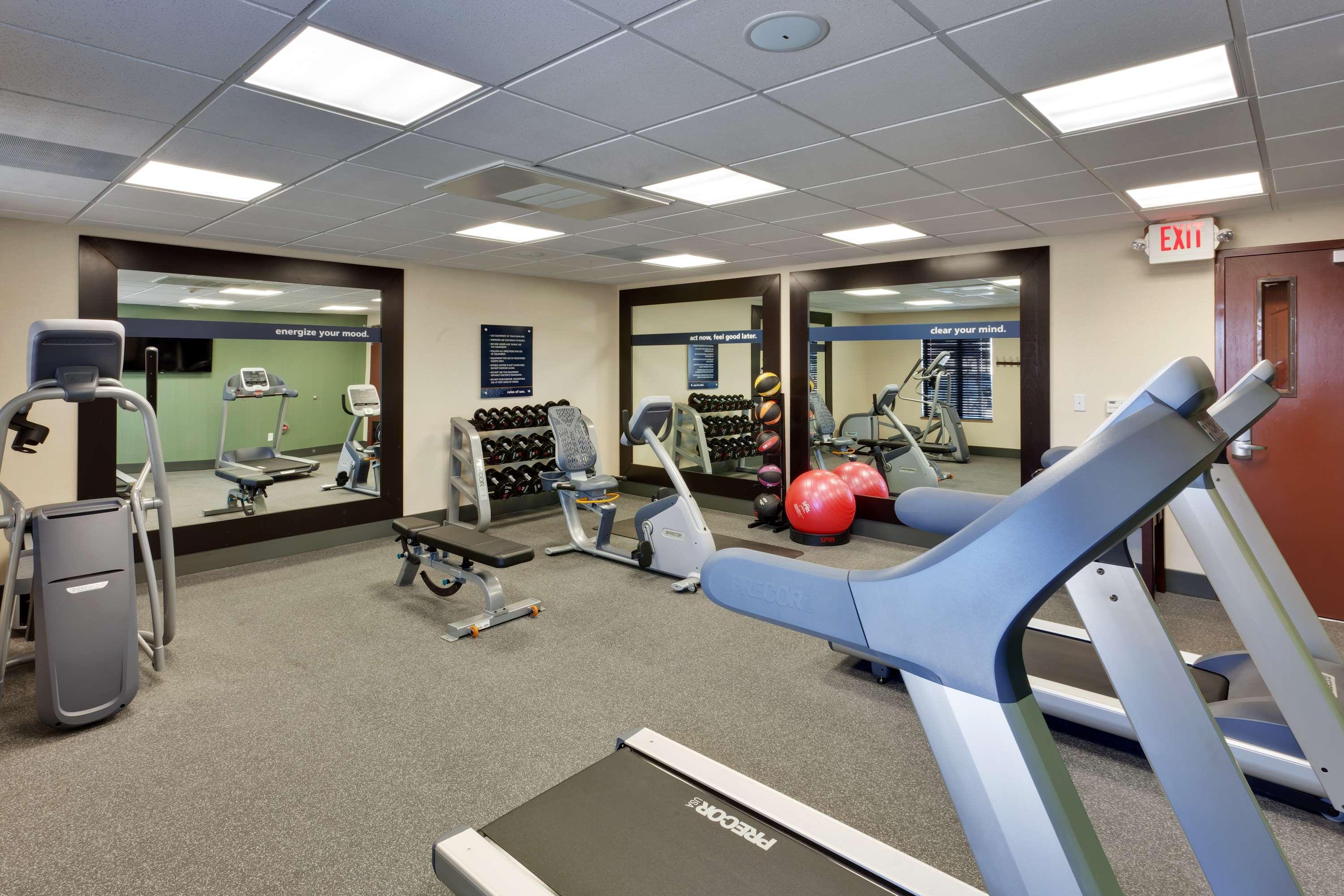 Hampton Inn & Suites Fresno - Northwest Herndon Съоръжения снимка