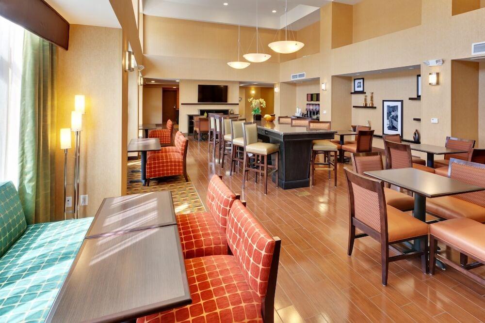 Hampton Inn & Suites Fresno - Northwest Herndon Екстериор снимка