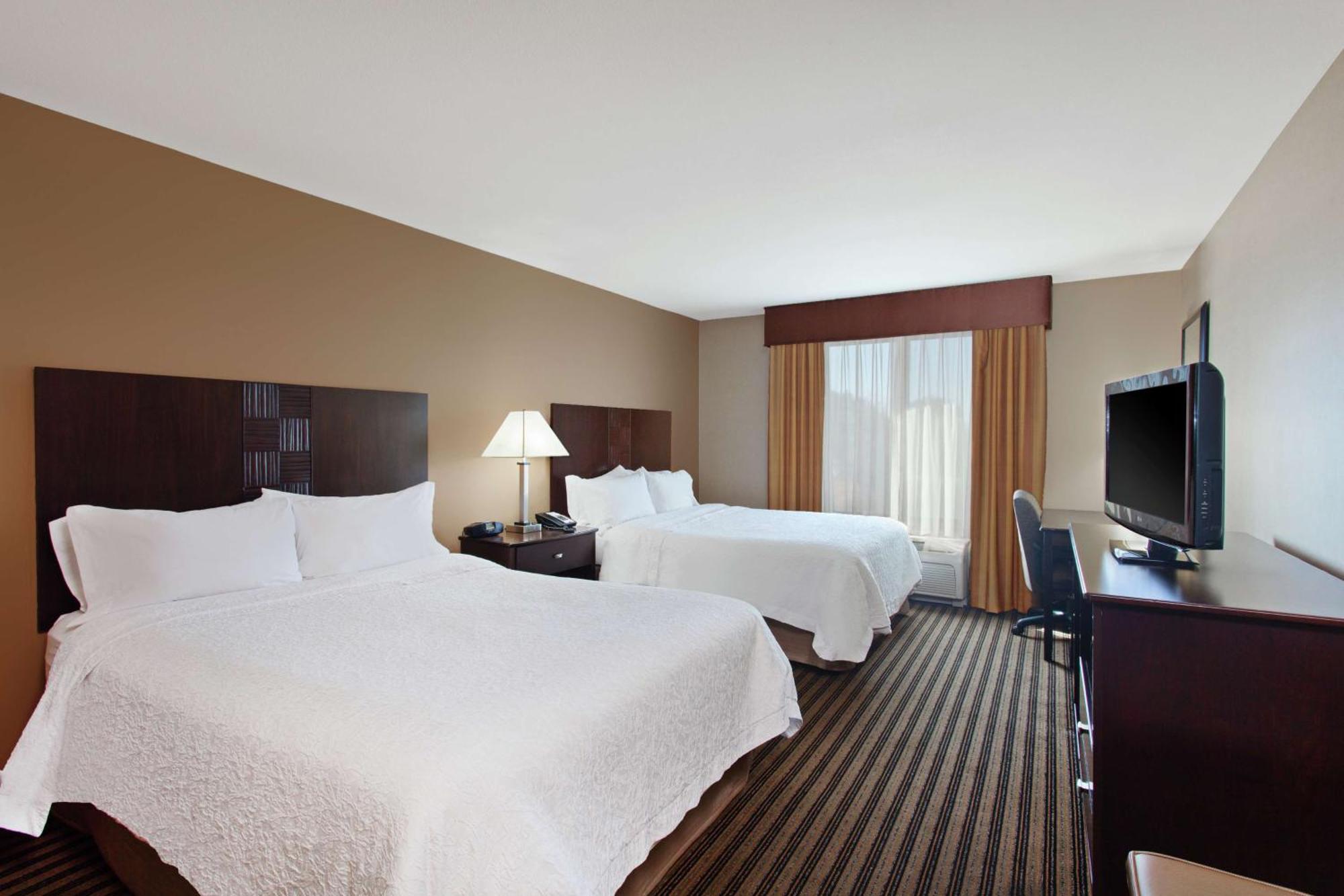 Hampton Inn & Suites Fresno - Northwest Herndon Екстериор снимка